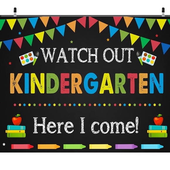 Back to School Backdrop - 1st Day of Kindergarten! - Picture 1 of 2